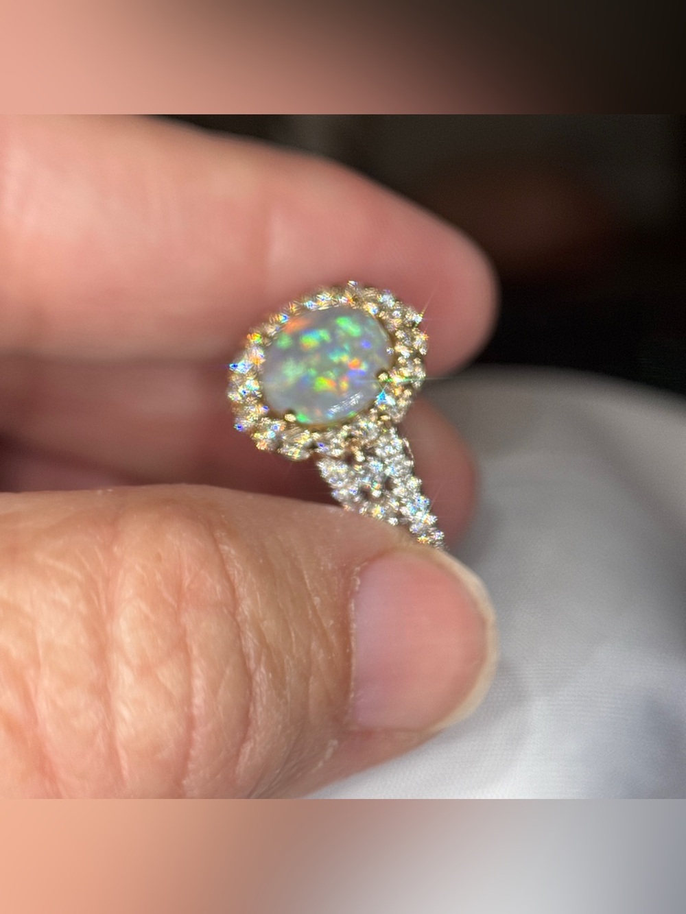 Australian Opal Halo Diamond Ring in White and yellow gold - Picture 13 of 13